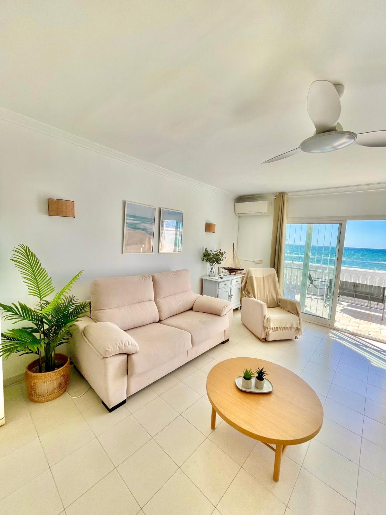 Apartamento Frontal Al Mar - Torrox Costa Kültér fotó
